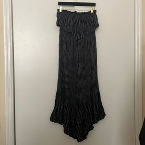 American Eagle Outfitters— Ruffled Strapless Romper— Size Large